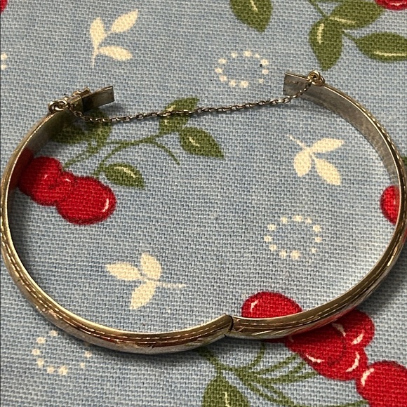 Vintage925 Silver Bangle Bracelet - Picture 3 of 11